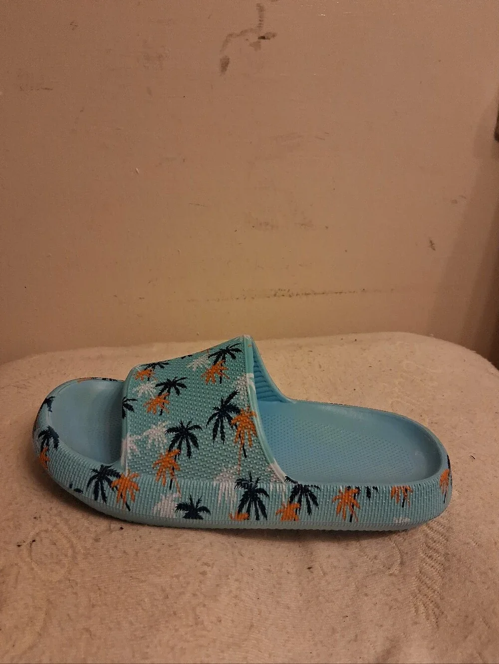 Kids Light Blue Tropical Palm Slide Sandals similar to Crocs EU Size 34, US 2